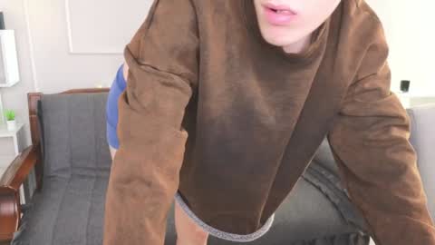 Snapshot of istairee chatting on 01.09.25 Maks online show from 01.09.25