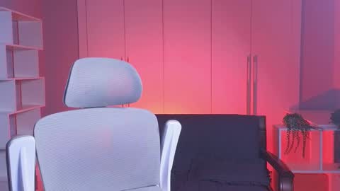 Snapshot of istairee chatting on 01.27.25 Maks online show from 01.27.25