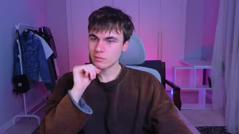 Snapshot of istairee chatting on 02.13.25 Maks online show from 02.13.25