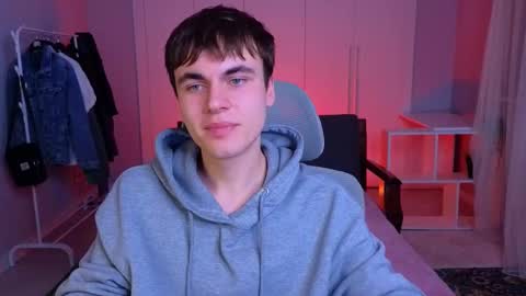 Snapshot of istairee chatting on 02.14.25 Maks online show from 02.14.25