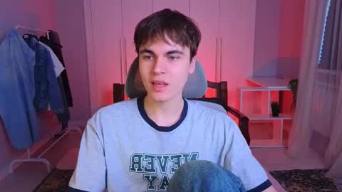 Snapshot of istairee chatting on 02.26.25 Maks online show from 02.26.25