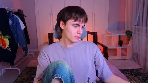 Snapshot of istairee chatting on 03.07.25 Maks online show from 03.07.25