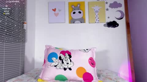 Snapshot of itahisa_cute chatting on 02.11.25 itahisa online show from 02.11.25