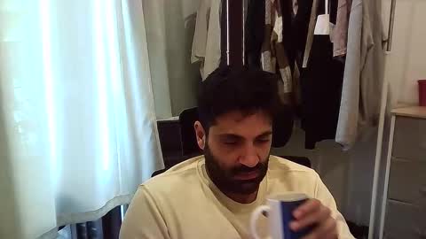 Snapshot of italianboybcn chatting on 11.15.25 italianboybcn online show from 11.15.25