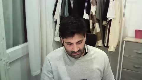 Snapshot of italianboybcn chatting on 11.25.25 italianboybcn online show from 11.25.25