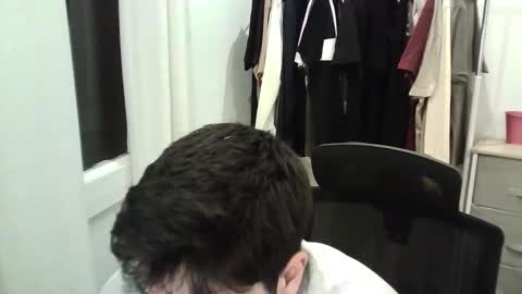 Snapshot of italianboybcn chatting on 12.16.25 italianboybcn online show from 12.16.25