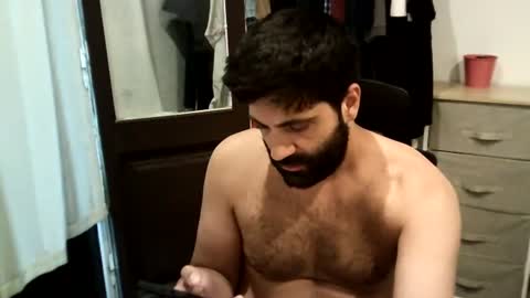 italianboybcn online show from 06.18.26