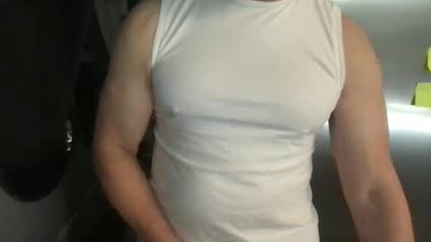 Snapshot of italiano9in chatting on 01.26.25 Tony online show from 01.26.25