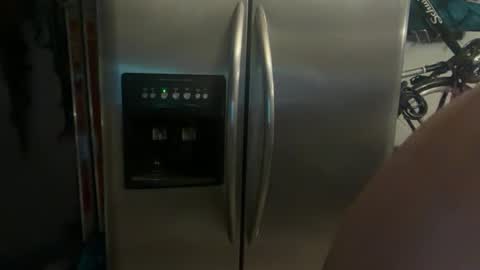 Snapshot of italiano9in chatting on 10.31.25 Tony online show from 10.31.25