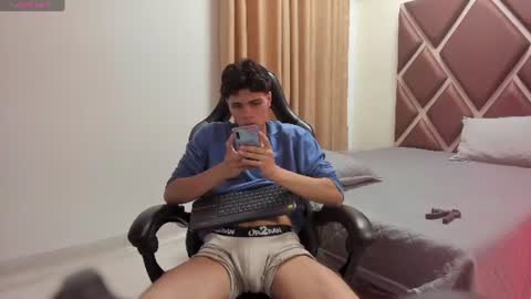 ithan_hot online show from 07.12.26