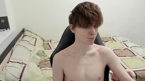 Snapshot of ithan_red chatting on 12.15.24 Ethan online show from 12.15.24