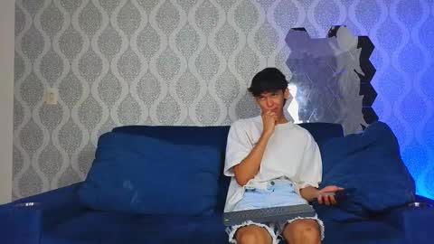 Ithan and Friends online show from 03.05.25