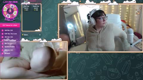 Snapshot of ithuriella chatting on 10.28.25 ithuriella online show from 10.28.25