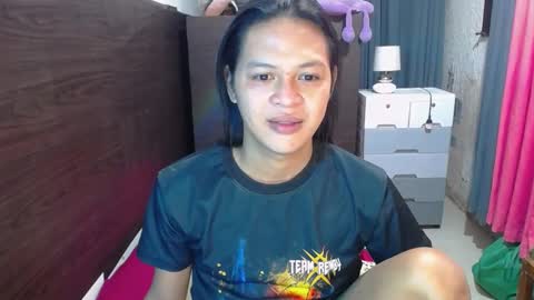 Snapshot of its_asiandave chatting on 12.04.24 DAVE online show from 12.04.24