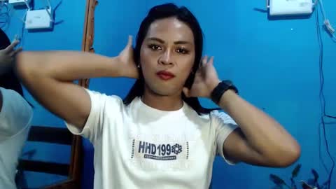 Snapshot of its_asiandave chatting on 01.08.25 DAVE online show from 01.08.25