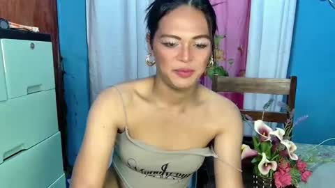 Snapshot of its_asiandave chatting on 02.02.25 DAVE online show from 02.02.25