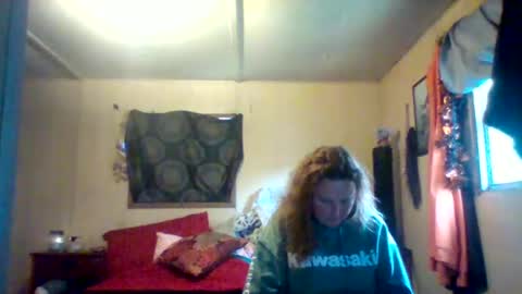 Snapshot of its_kimber chatting on 03.26.26 its kimber online show from 03.26.26
