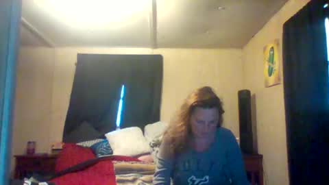 Snapshot of its_kimber chatting on 04.13.26 its kimber online show from 04.13.26