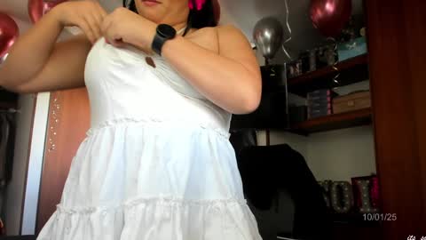 Snapshot of its_sol chatting on 01.10.25 Sol online show from 01.10.25