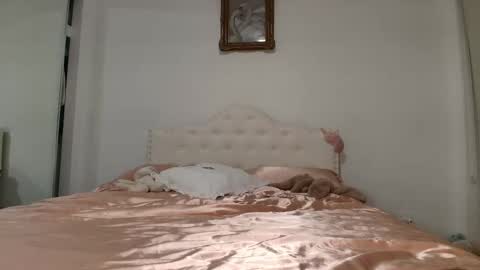 itschanelxx online show from 01.25.25