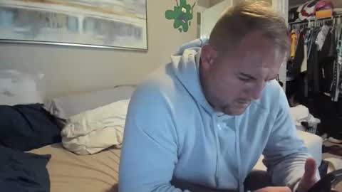 Snapshot of itscreative chatting on 10.22.25 itscreative online show from 10.22.25