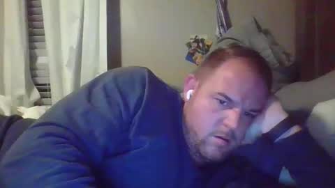 Snapshot of itscreative chatting on 11.25.25 itscreative online show from 11.25.25