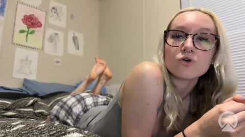 Hallie online show from 07.24.26