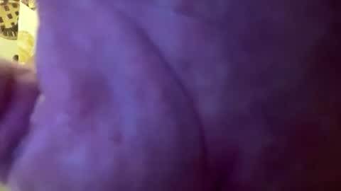 Snapshot of itsiamand chatting on 12.21.25 itsiamand online show from 12.21.25