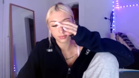 itsirelandbby online show from 04.21.26