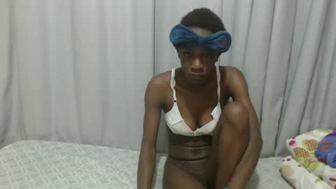 Laynne online show from 11.09.25