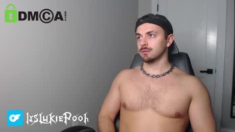 Snapshot of itslukiepooh chatting on 11.13.25 Itslukiepooh online show from 11.13.25