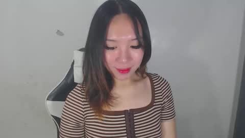 Snapshot of itsmehotqueen chatting on 10.11.25 itsmehotqueen online show from 10.11.25