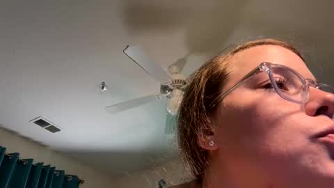 Snapshot of itsmilavoss chatting on 09.16.25 Mila Voss online show from 09.16.25