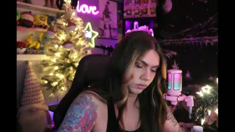 Nicki Foxx online show from 12.19.24