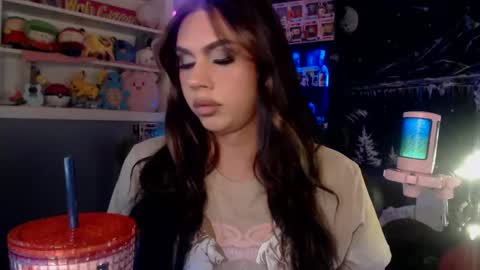 Nicki Foxx online show from 01.07.25