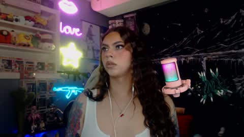 Nicki Foxx online show from 02.14.25