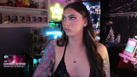 Nicki Foxx online show from 02.20.25