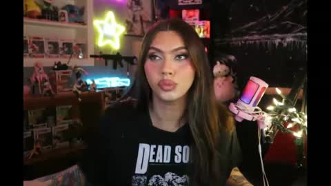 Nicki Foxx online show from 02.26.25