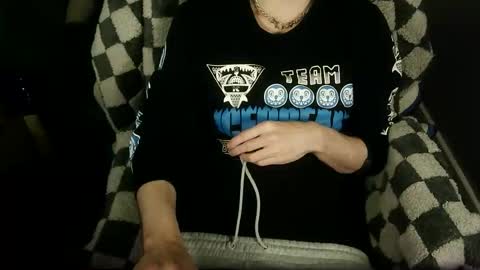 Snapshot of itsnotliam834 chatting on 11.29.25 itsnotliam834 online show from 11.29.25