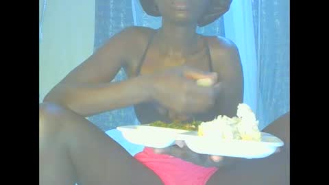 Snapshot of itsqueen_blacq chatting on 09.14.25 Queen blacq online show from 09.14.25