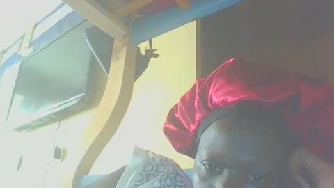 Snapshot of itsqueen_blacq chatting on 09.21.25 Queen blacq online show from 09.21.25
