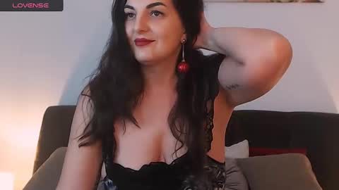 Melissa Khaan online show from 12.19.24