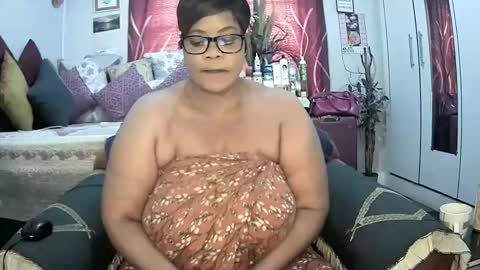 itumeleng74 online show from 02.17.25