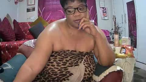 itumeleng74 online show from 10.16.25