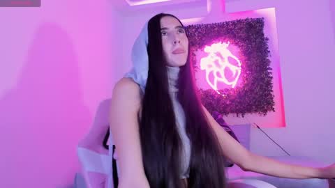 Itzel  online show from 05.31.26