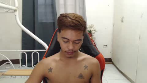 Snapshot of itzme_jhonfred chatting on 07.20.26 Jhonfred online show from 07.20.26
