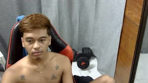 Snapshot of itzme_jhonfred chatting on 07.28.26 Jhonfred online show from 07.28.26