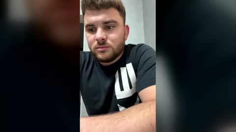 iurcupetru07 online show from 12.15.25