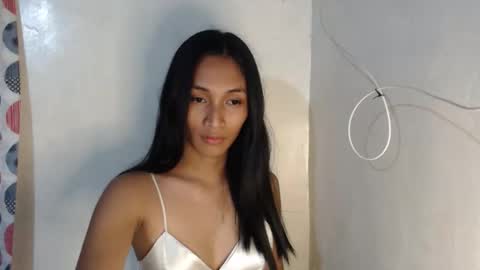 Snapshot of ivana_09102004 chatting on 12.01.25 ivana_09102004 online show from 12.01.25