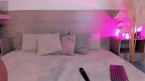 ivana_hall online show from 09.25.25